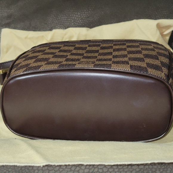 Preloved AUTHENTIC DAMIER LV IPANIMA CROSSBODY PM - Picture 7 of 17